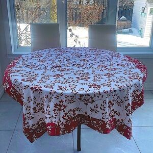 VINTAGE Cotton Cheery Red & White Floral Print Square Tablecloth W 49.5” x L 64”